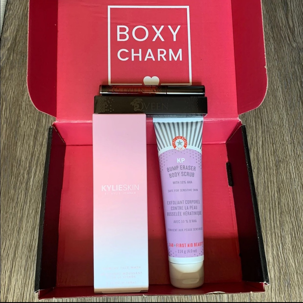 Boxycharm skincare and makeup bundle